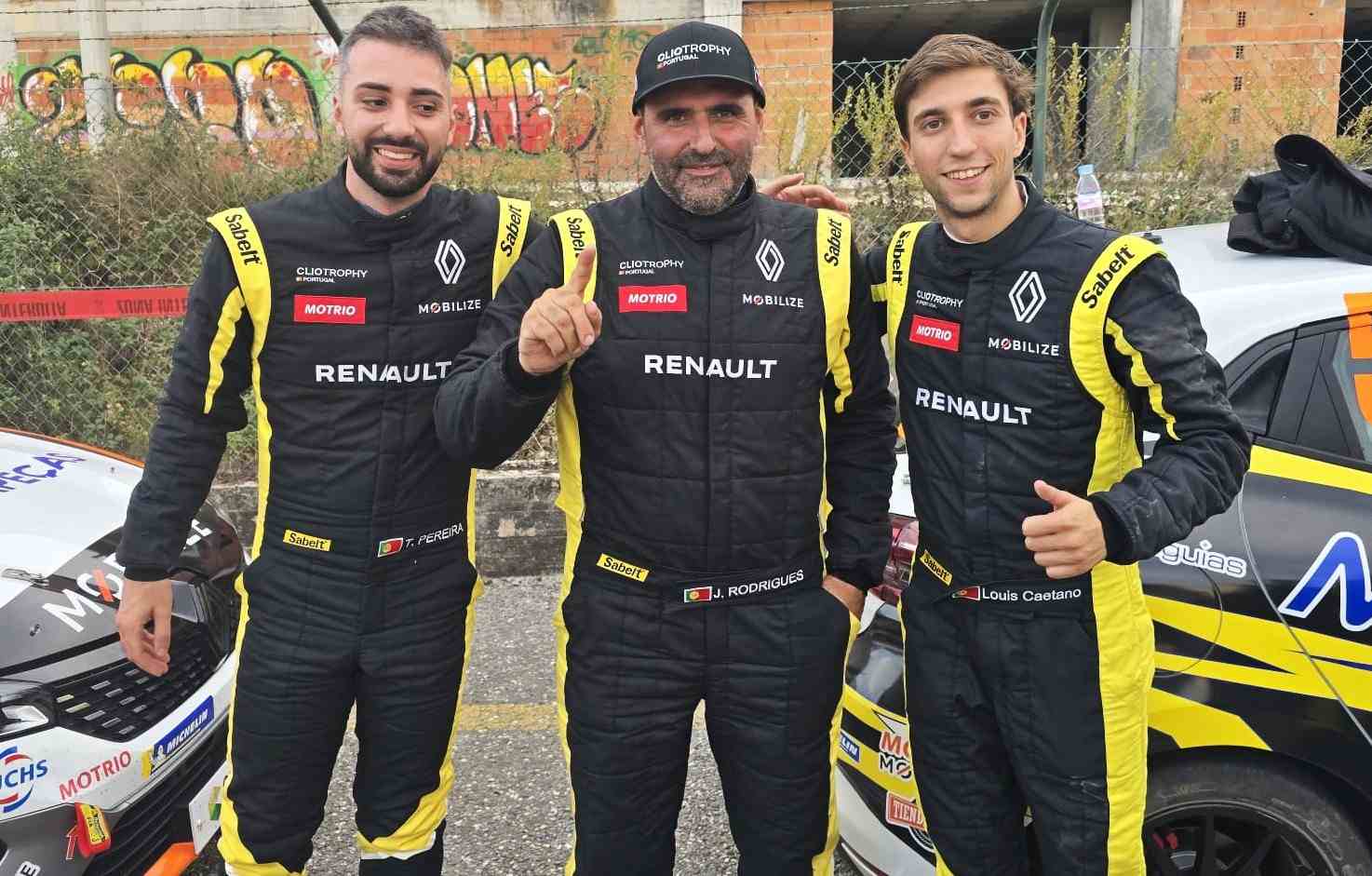 Rali Vidreiro: João Rodrigues regressa às vitórias na prova mais emocionante da época do Clio Trophy Portugal