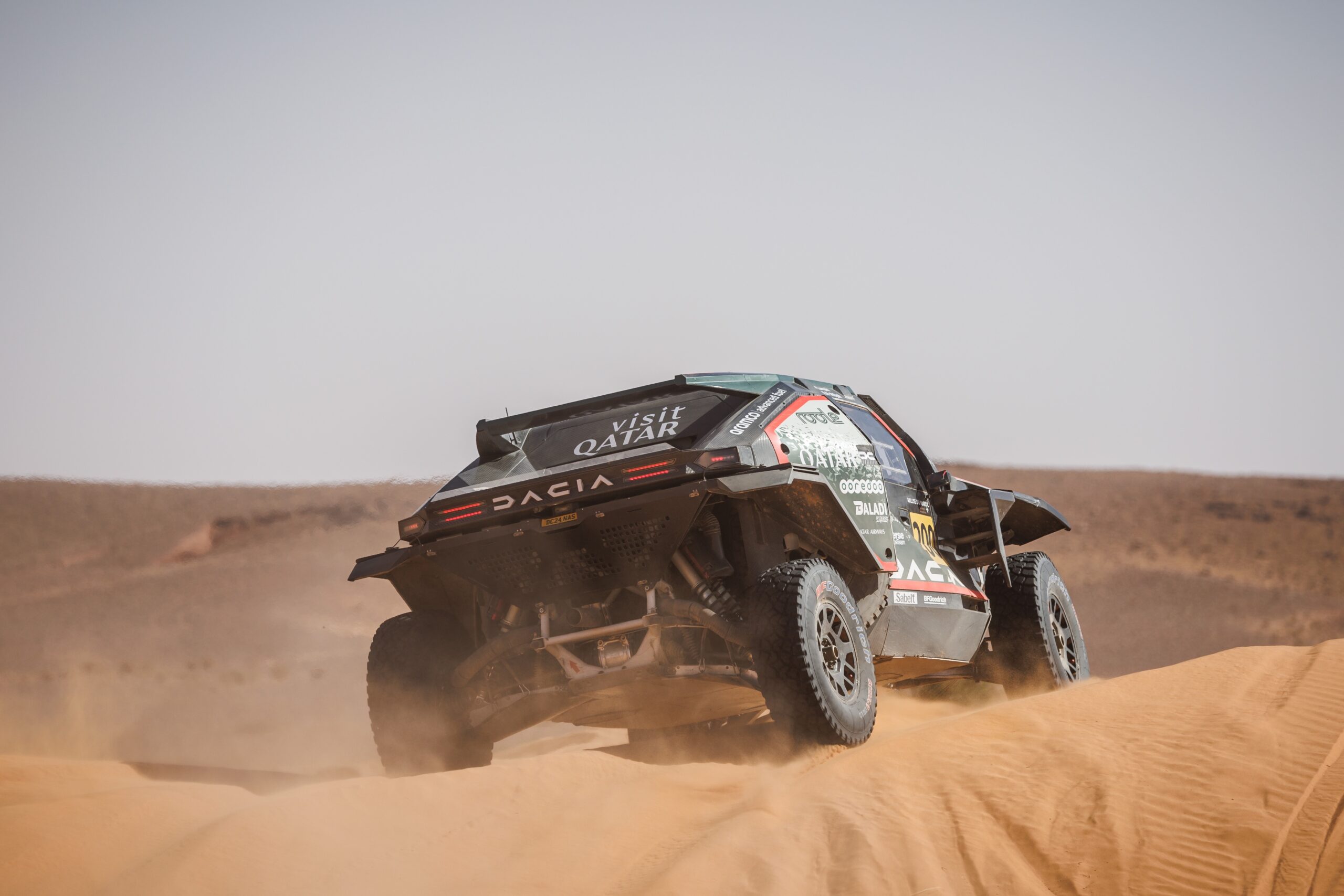 Rali de Marrocos: Nasser Al Attiyah vence e recupera, Lategan comprometeu sonho do título