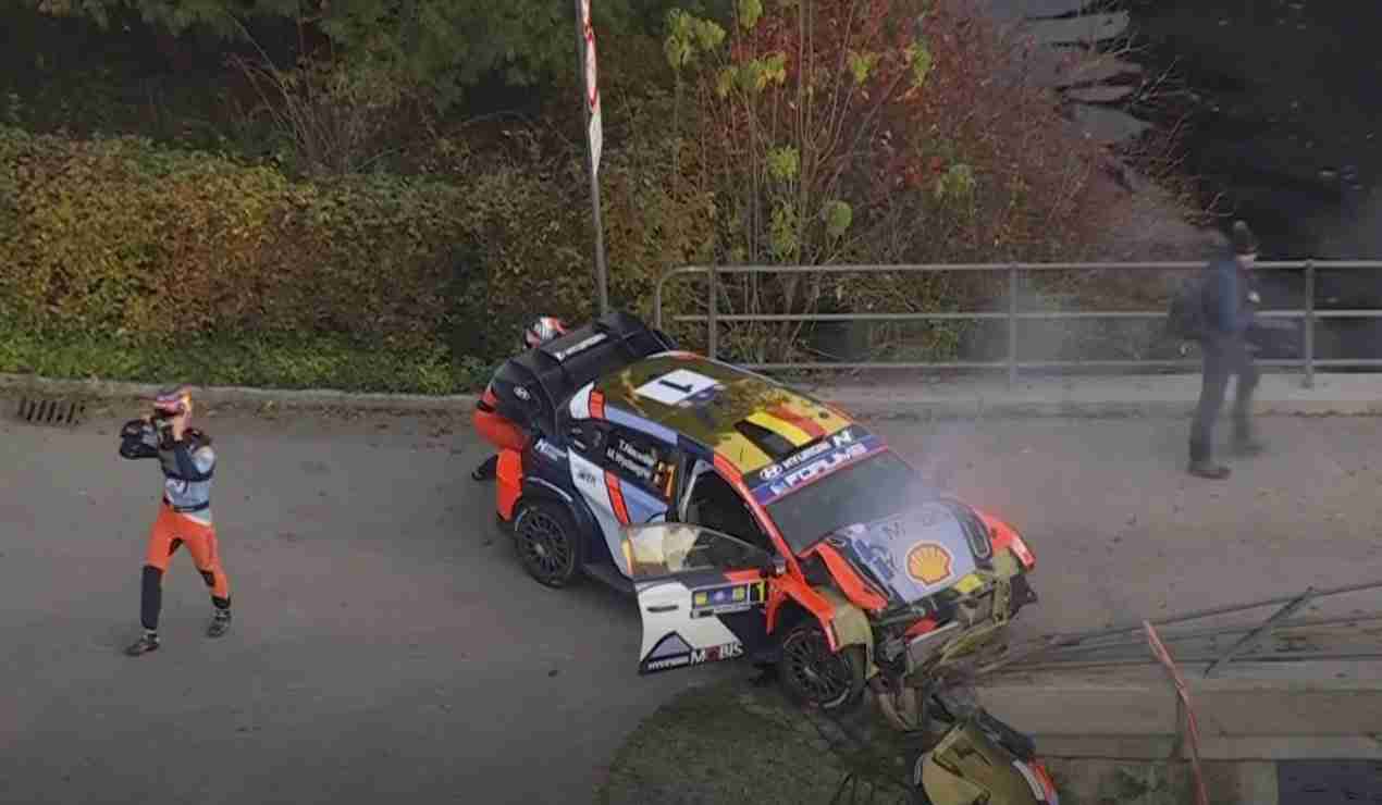 Thierry Neuville: mais um acidente e temporada para esquecer no WRC 2025