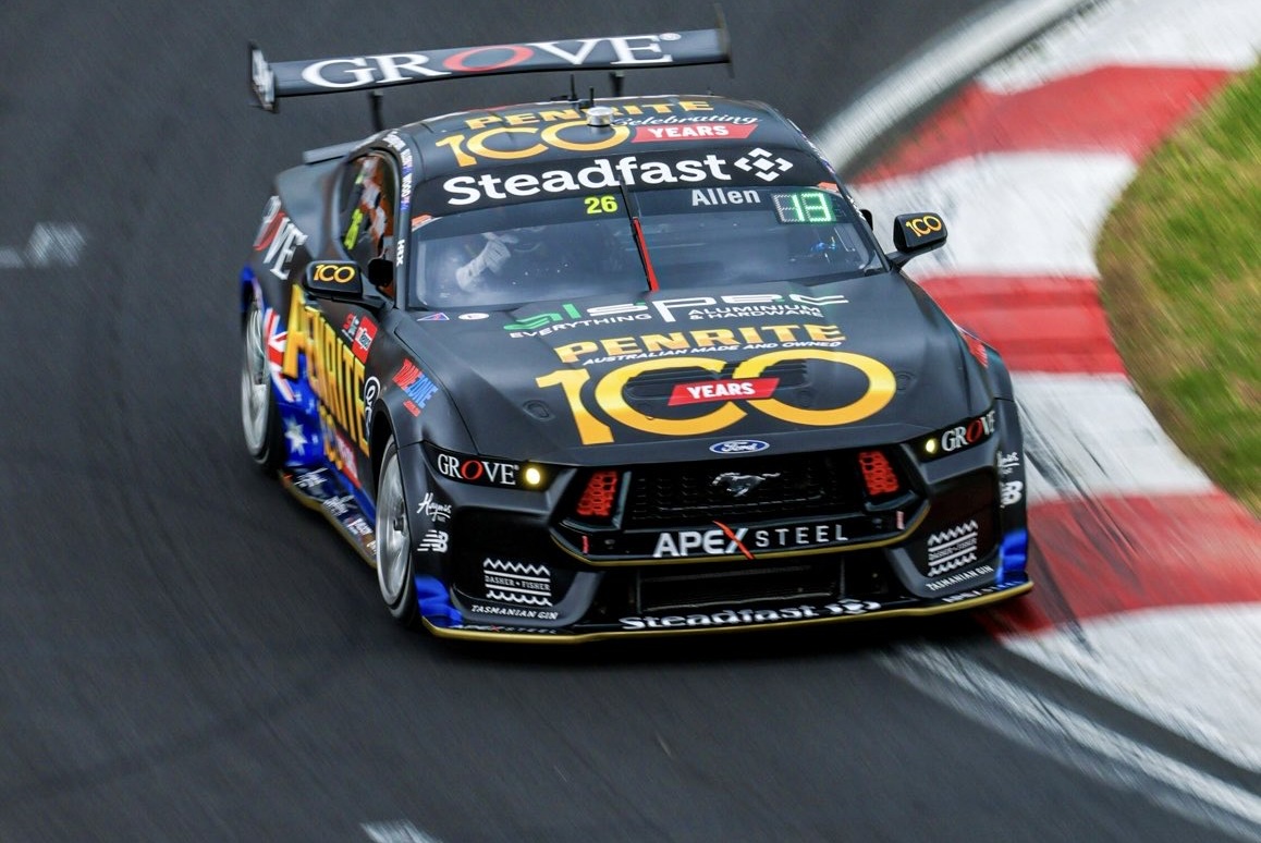 Bathurst 1000: Uma epopeia sob chuva, drama e história em Mount Panorama