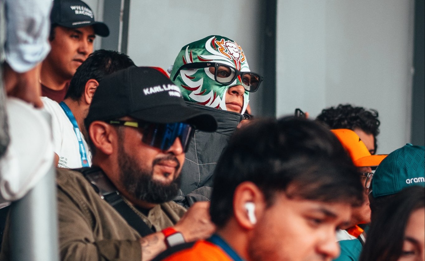 GP México F1: George Russell voltou às bancadas… disfarçado