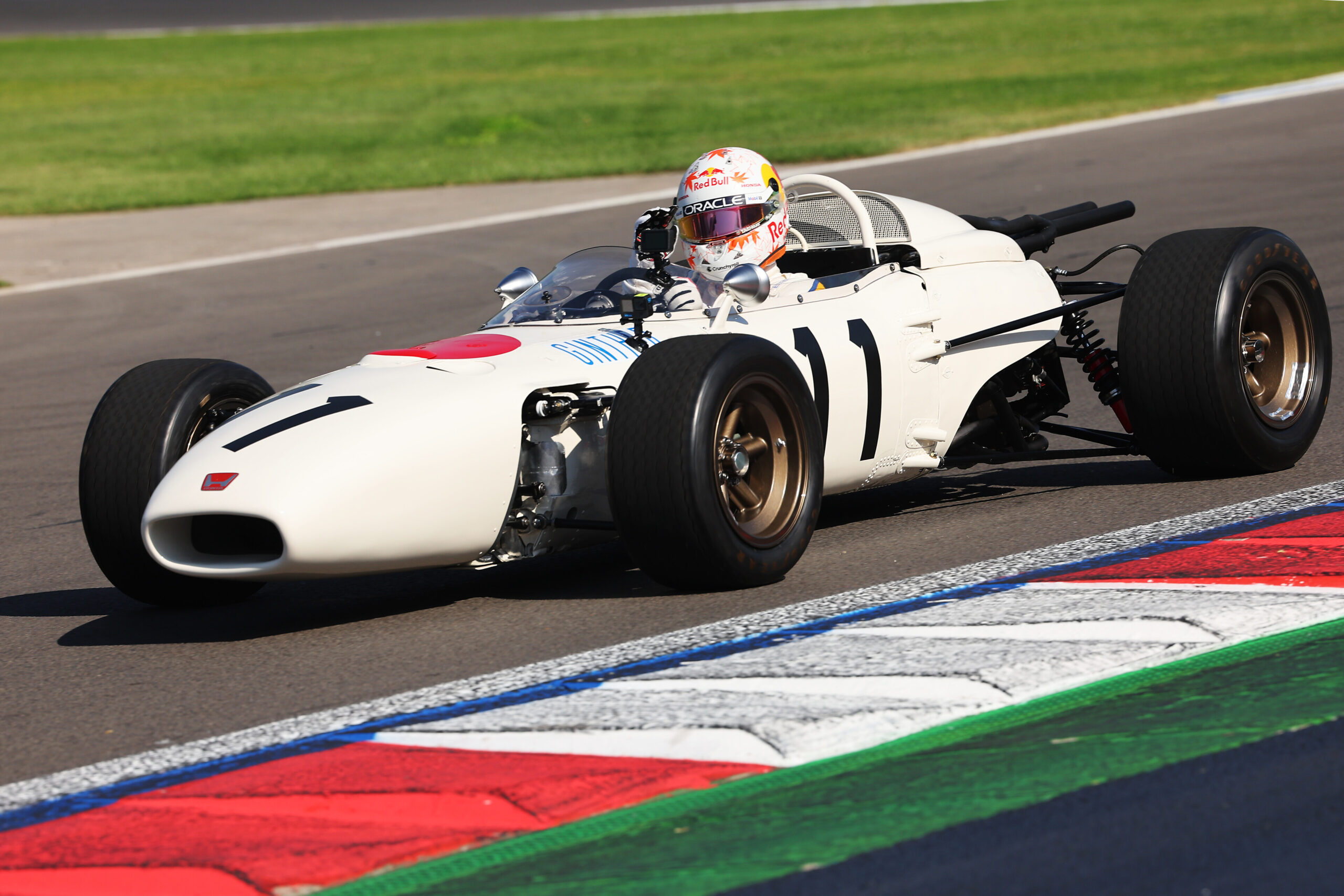 GP México F1: Honda RA272 em pista