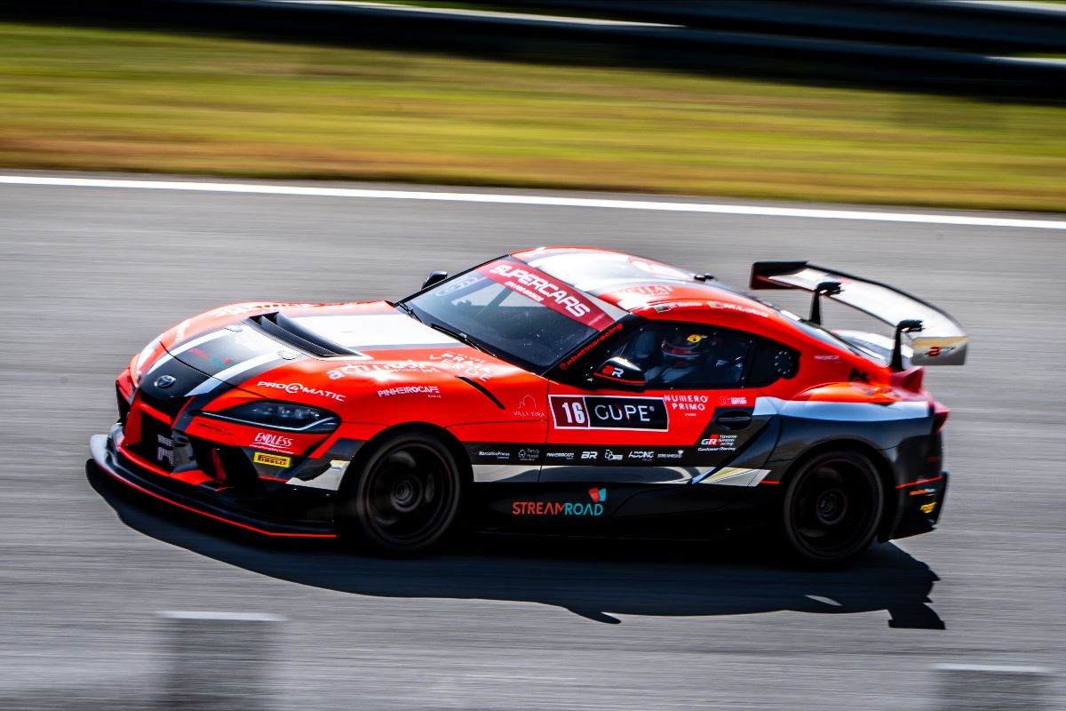 CPV/IS: Batina Racing aponta ao título nos GT4 Pro-Bronze