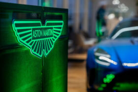 Aston Martin inaugura boutique na Marina de Cascais thumbnail