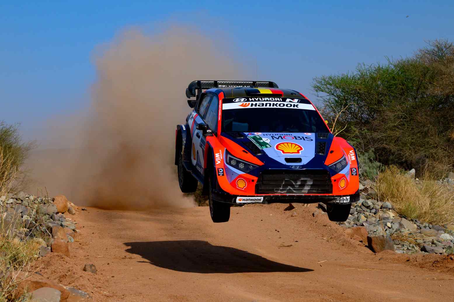 WRC, Rali da Arábia Saudita: Neuville é o novo comandante, Ogier lidera corrida do título