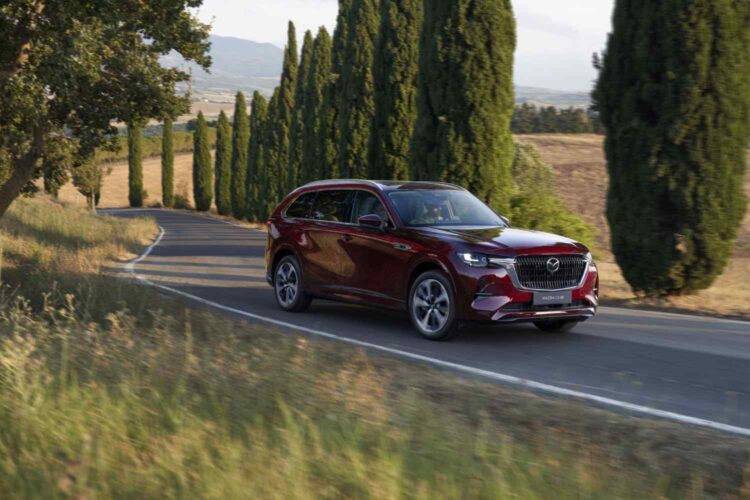 À venda na primavera: Mazda CX-60 e CX-80 renovados