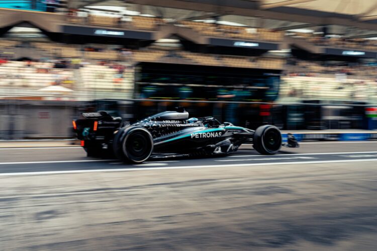 GP Abu Dhabi F1: George Russell foi o mais rápido, Norris e Verstappen por perto