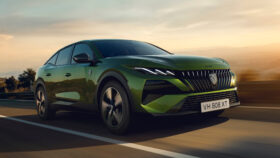 Peugeot também moderniza 408 thumbnail