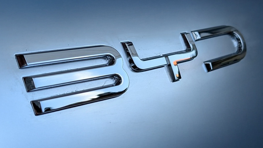 BYD ganha “coroa” à Tesla thumbnail