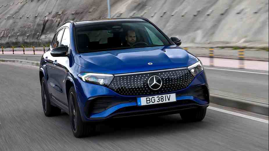 CISION: Mercedes ‘vence’ dezembro thumbnail