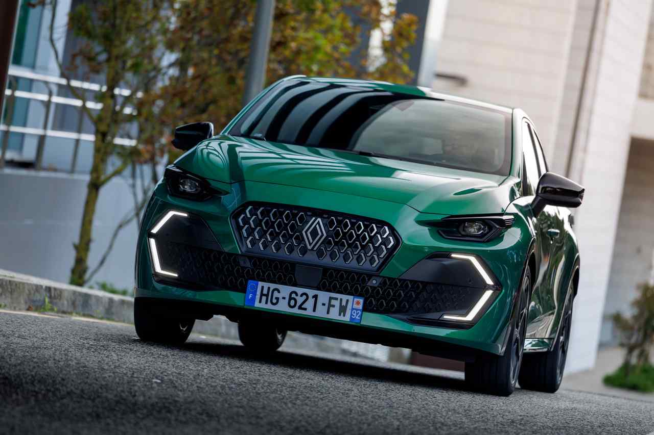 Renault Clio Eco-G: versão GPL por 23.490 € thumbnail