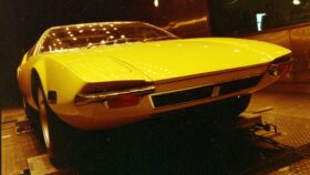 Jim Farley vende De Tomaso Pantera thumbnail