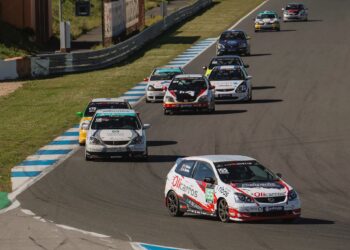 Type R Legacy Cup: Ribas Motorsport em destaque no arranque do Troféu no Estoril
