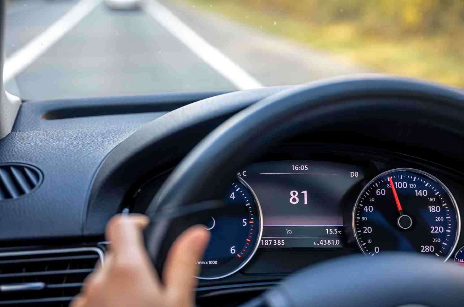 Carros danificados têm maior risco de quilometragem adulterada