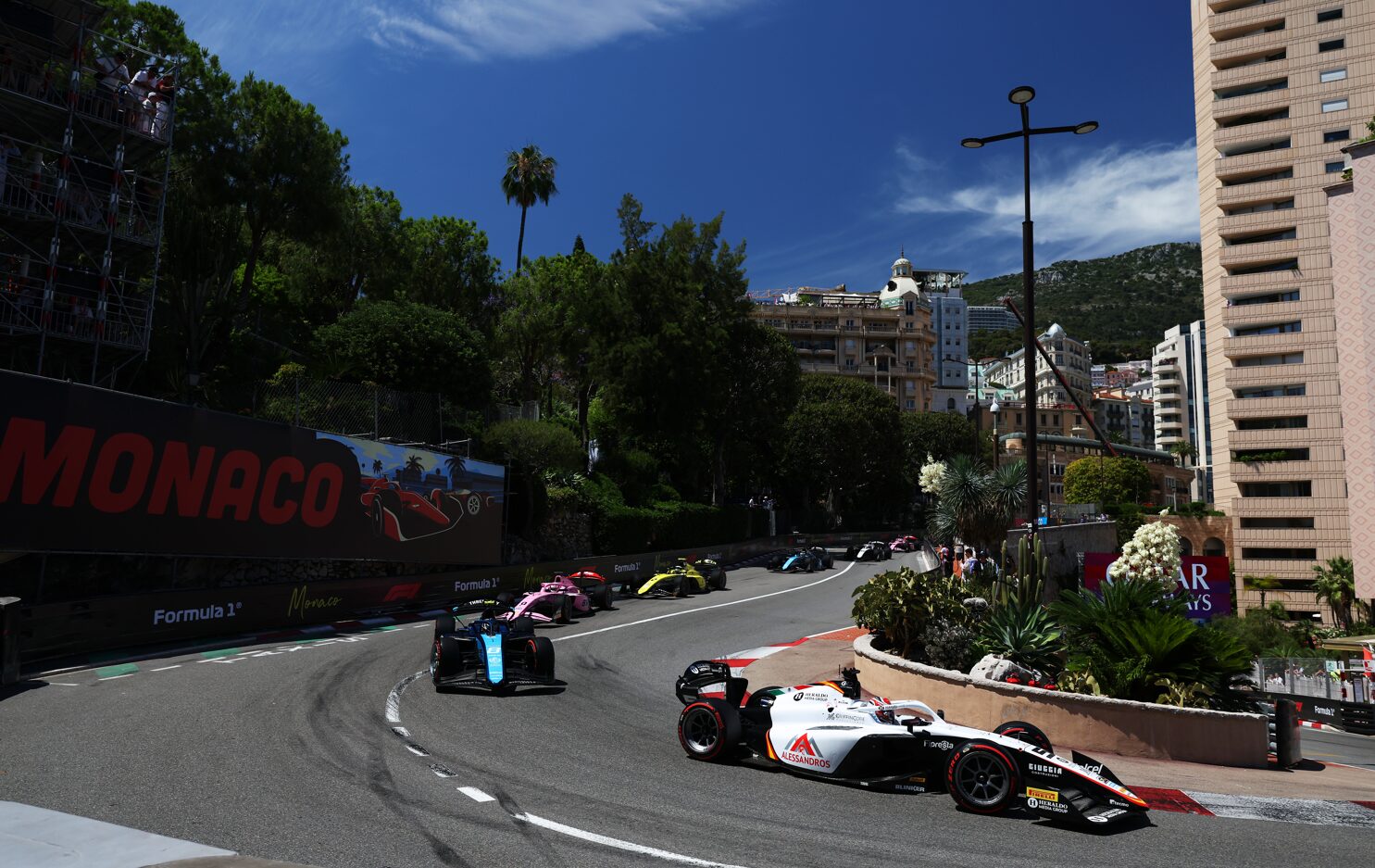 F2 Mónaco: Noel León domina de fio a pavio e vence Corrida Sprint