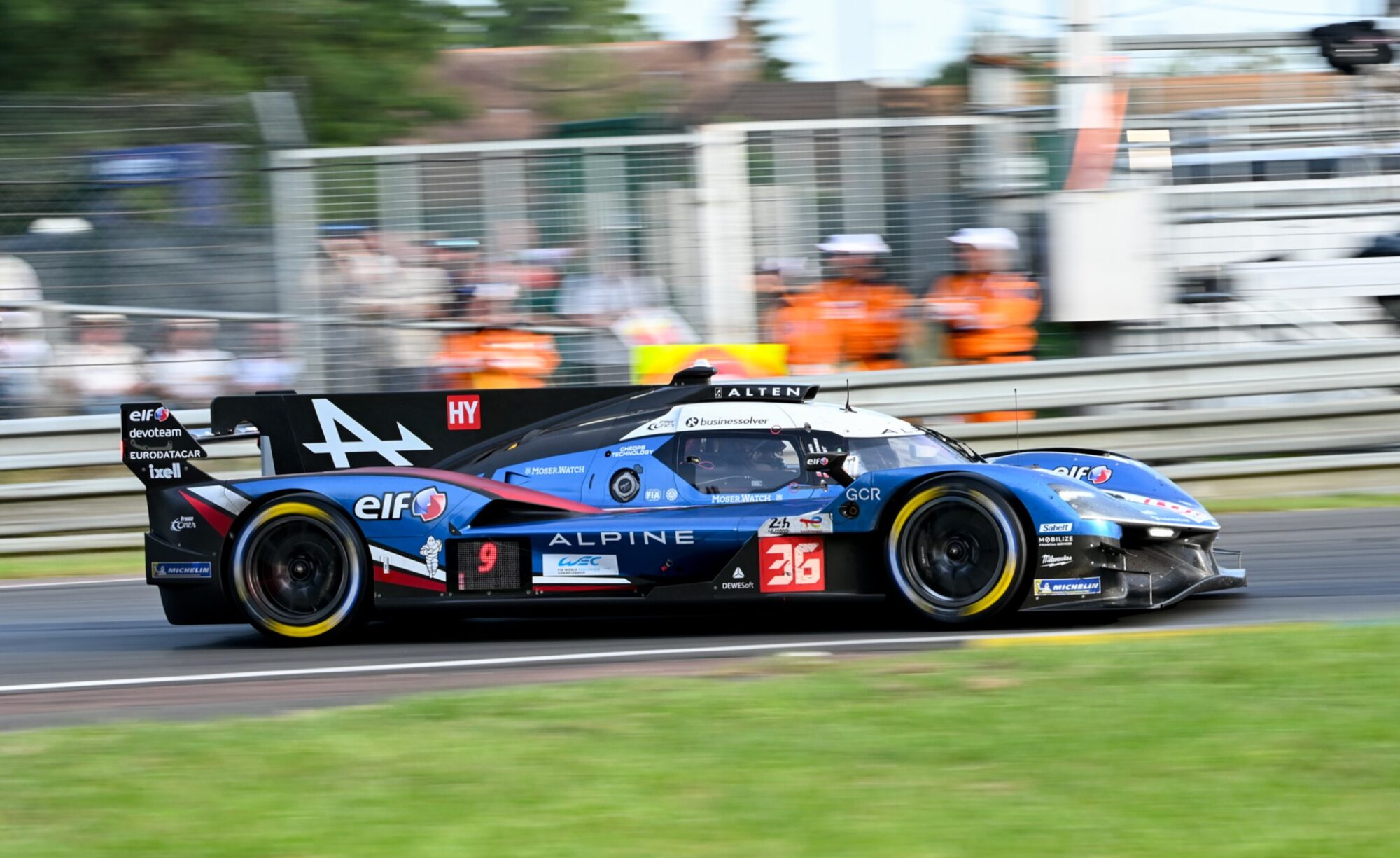 24h de Le Mans/faltam 8 horas: Félix da Costa e Filipe Albuquerque na linha da frente