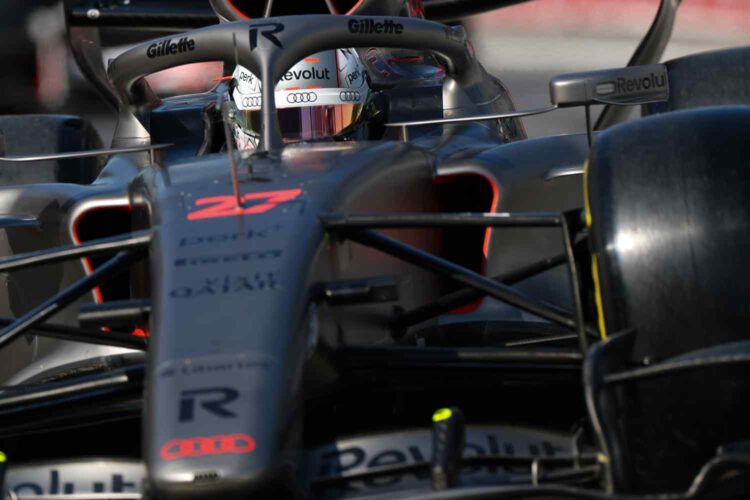 GP de Barcelona F1: Abandono de Nico Hülkenberg… à ‘pedrada’!