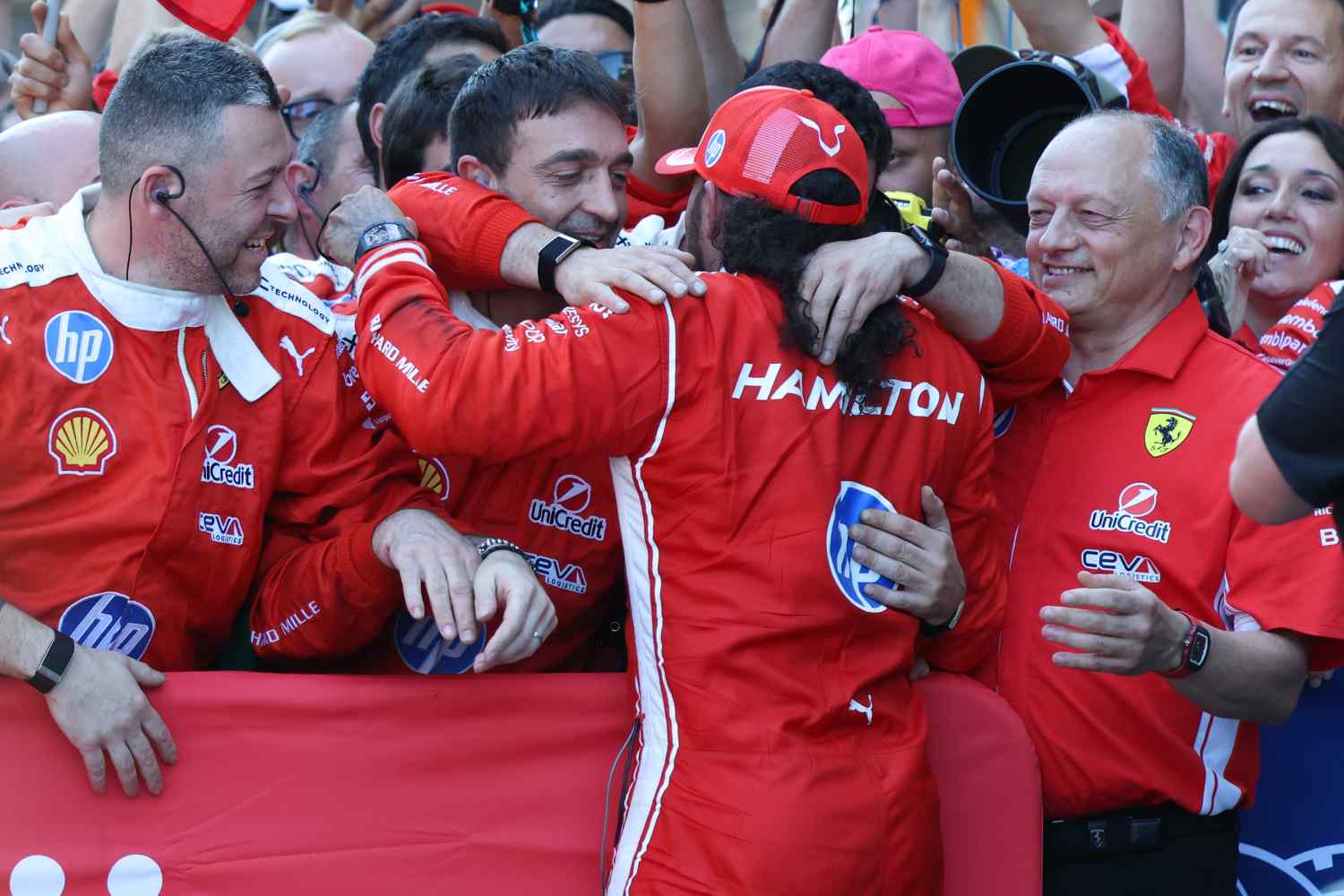 GP de Barcelona F1: depois da ‘tempestade’ Elkann, a bonança Hamilton