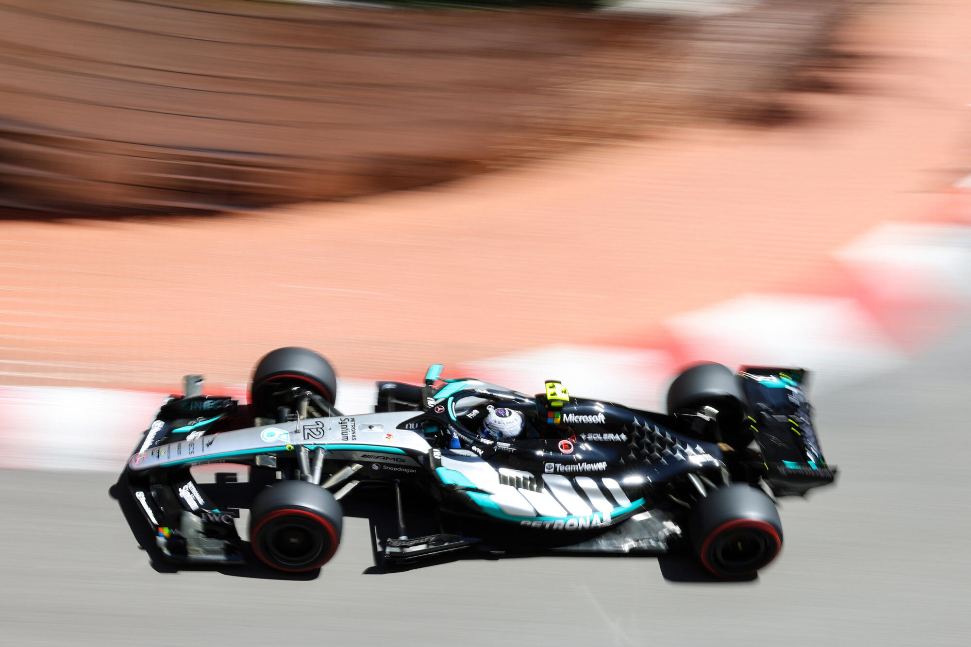 GP Mónaco F1: Kimi Antonelli escapa ao caos do final e vence a quinta consecutiva