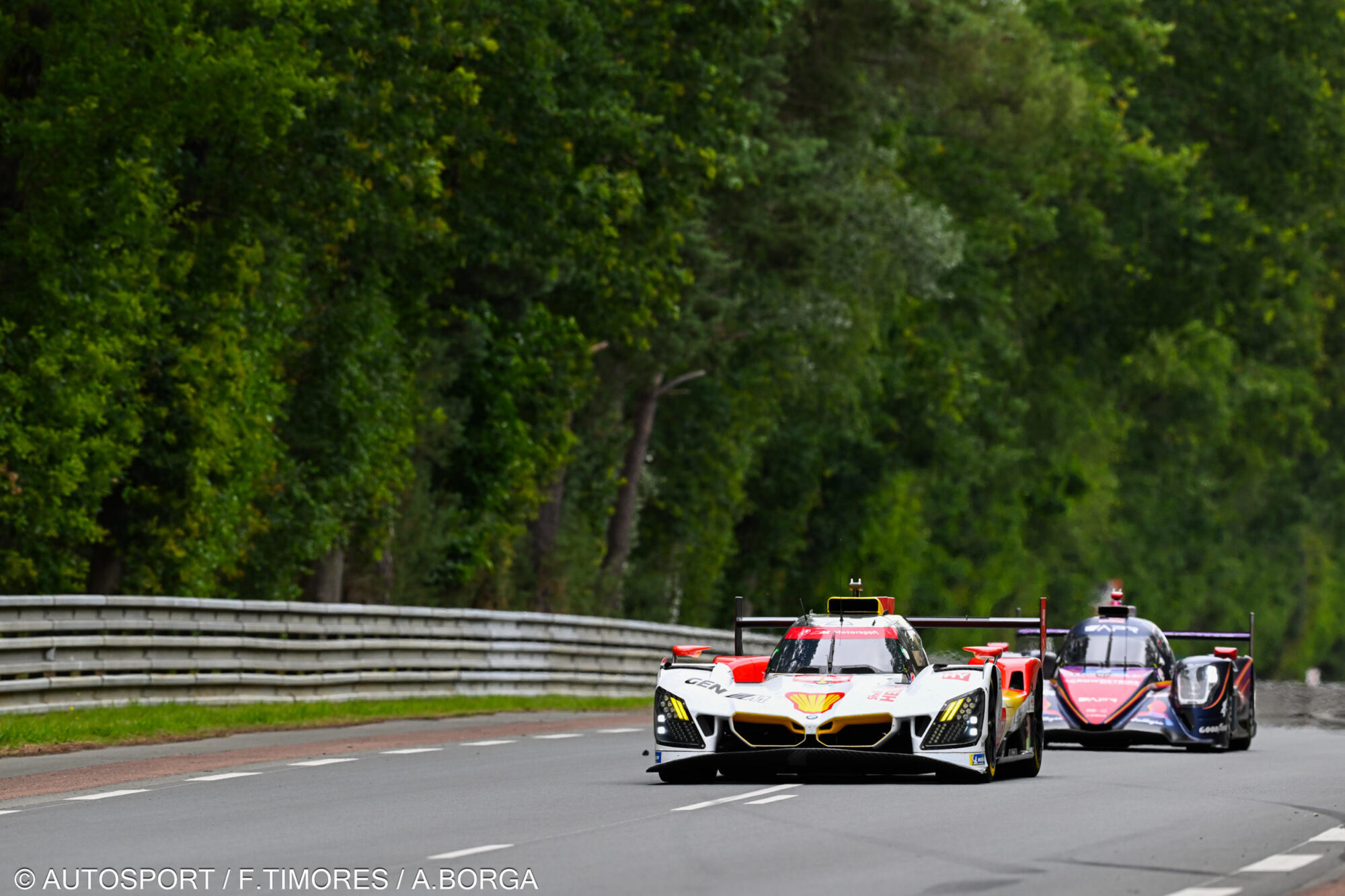24h Le Mans, H3: Luta Toyota vs BMW na frente