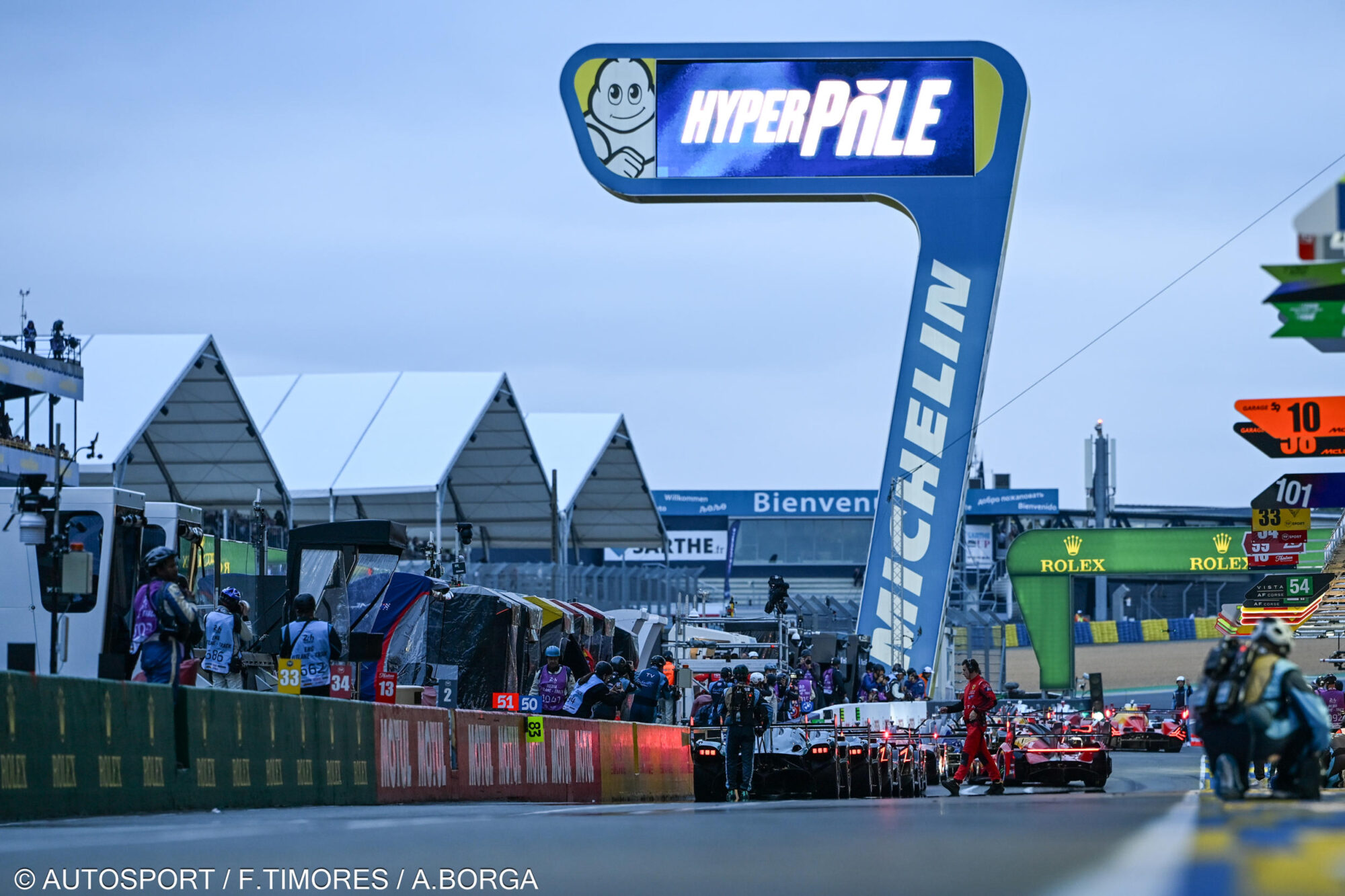 O Guia do Espevitador: Como sobreviver às 24 Horas de Le Mans sem colapsar no sofá