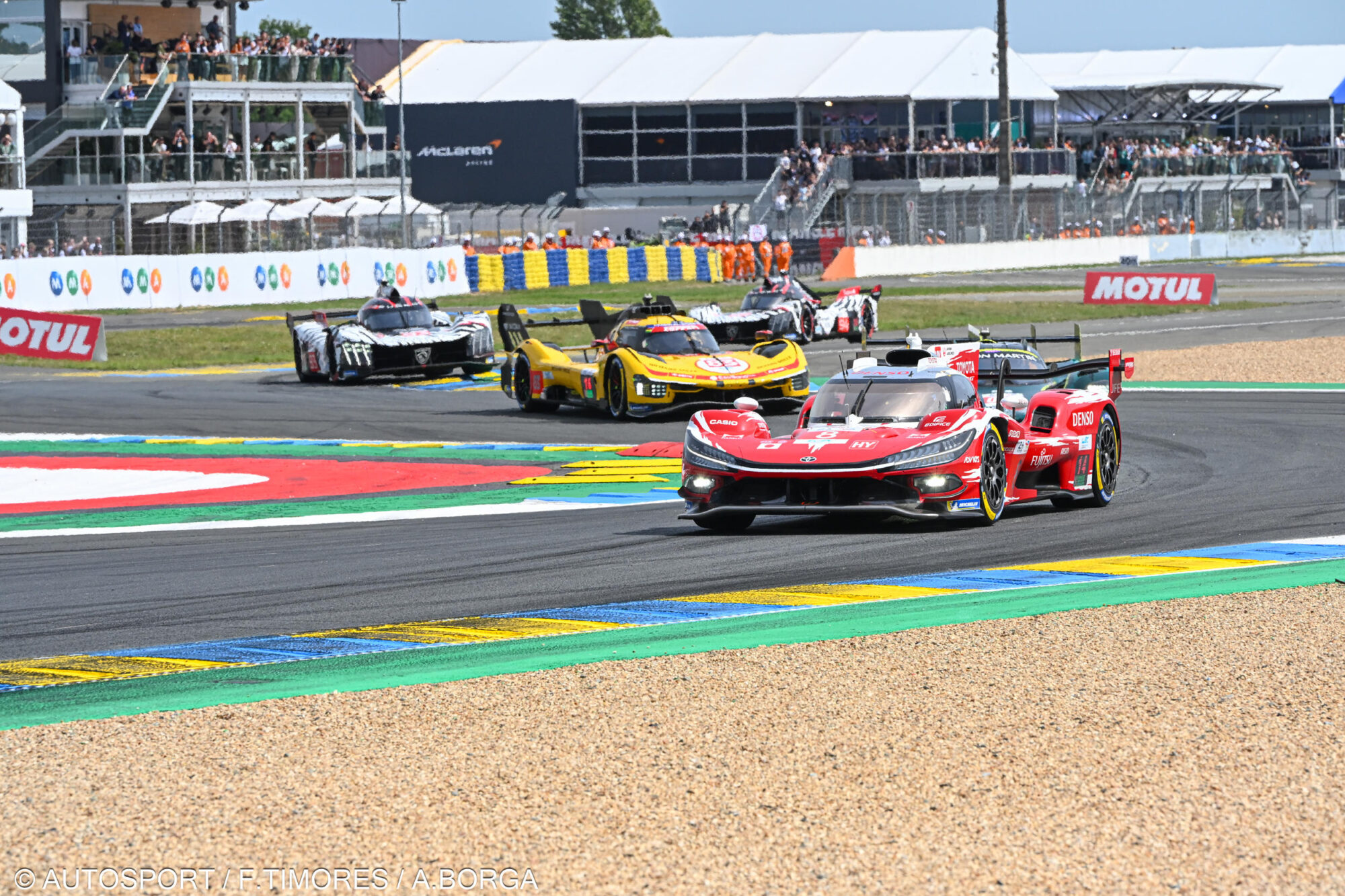 24h Le Mans, H21: Toyota lidera, drama nos LMP2