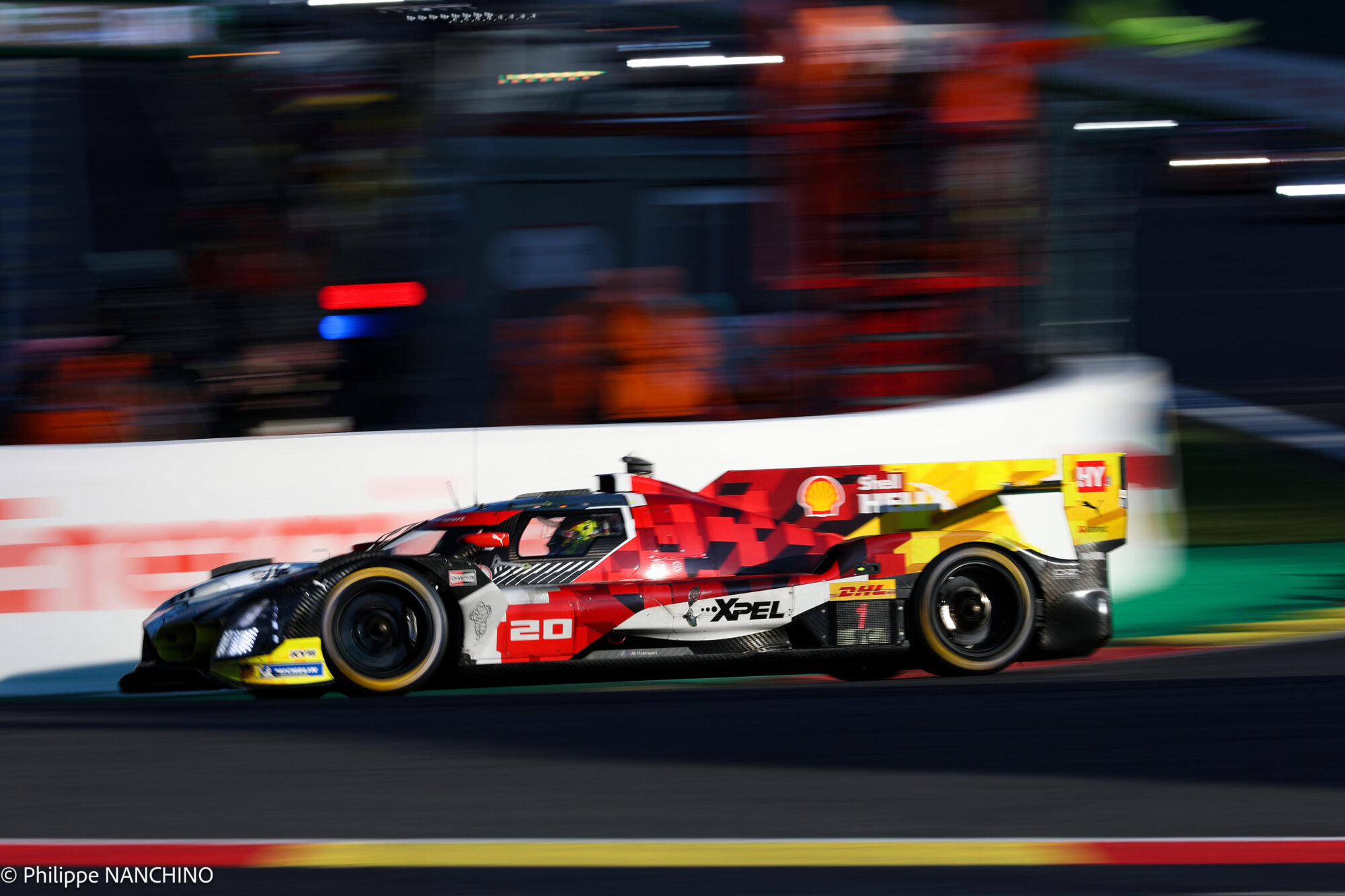 24h Le Mans: BMW a piscar o olho à vitória