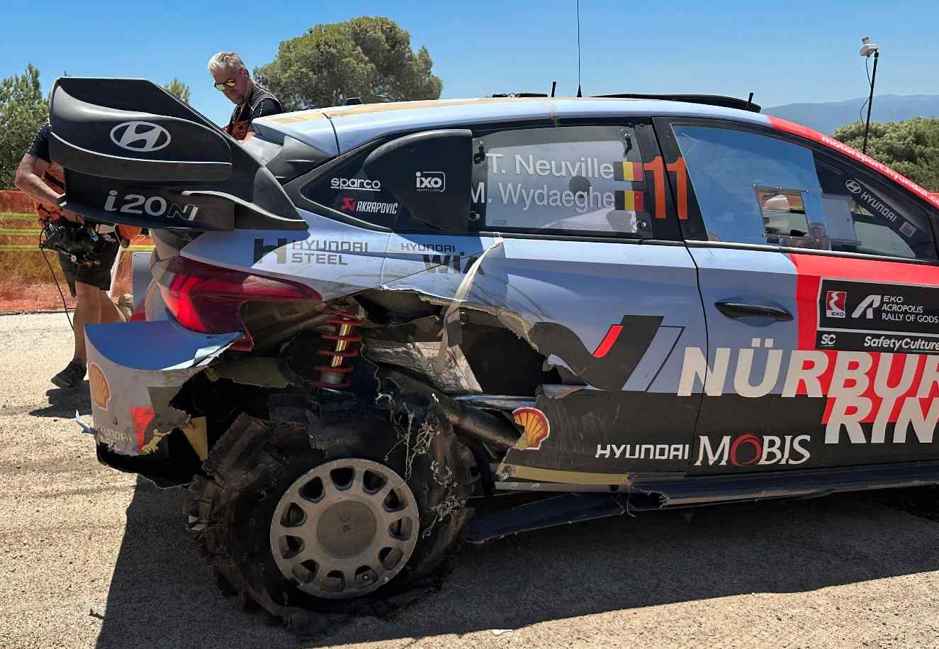 WRC, Rali da Acrópole/PEC16: Neuville fura, Ogier fica isolado na frente