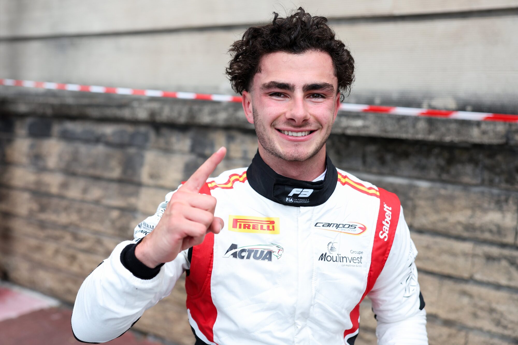 Mónaco F3: Théophile Naël faz a pole