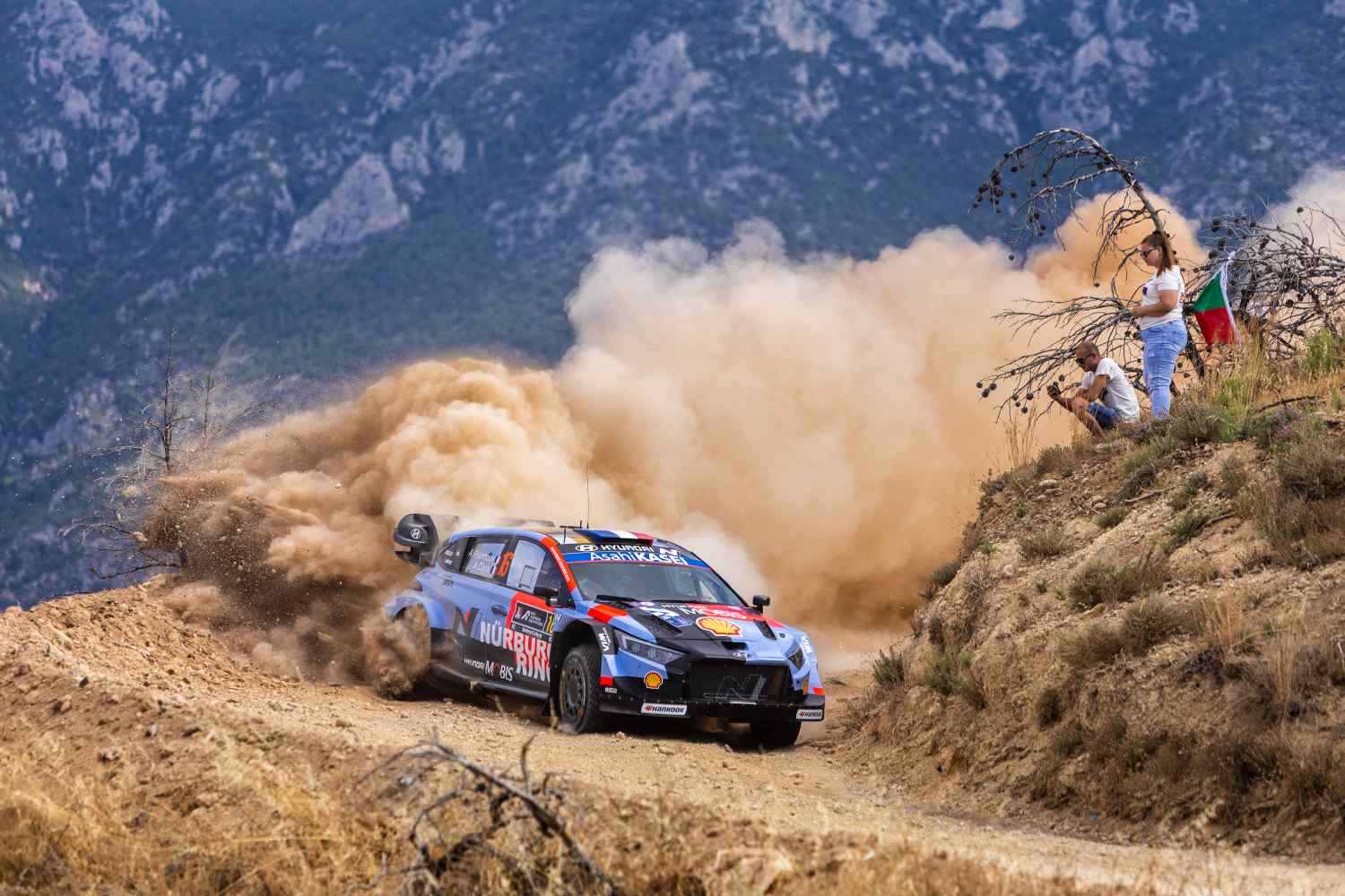 WRC, Rali da Acrópole/PEC3: Adrien Fourmaux vence e assume comando