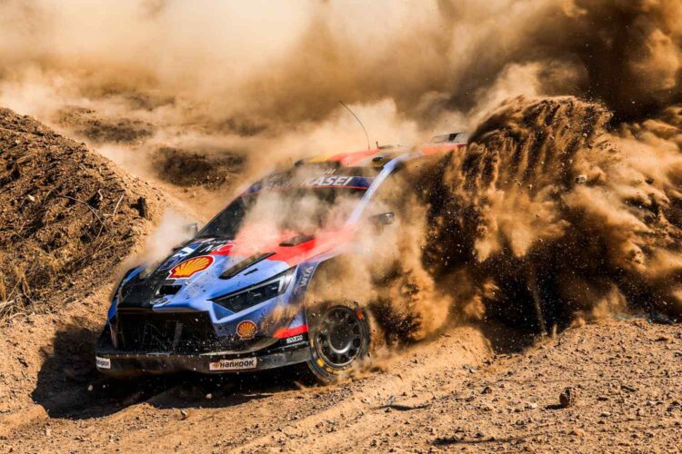 WRC, Rali da Acrópole/PEC2: Thierry Neuville assume liderança, ‘limpeza’ e furos…