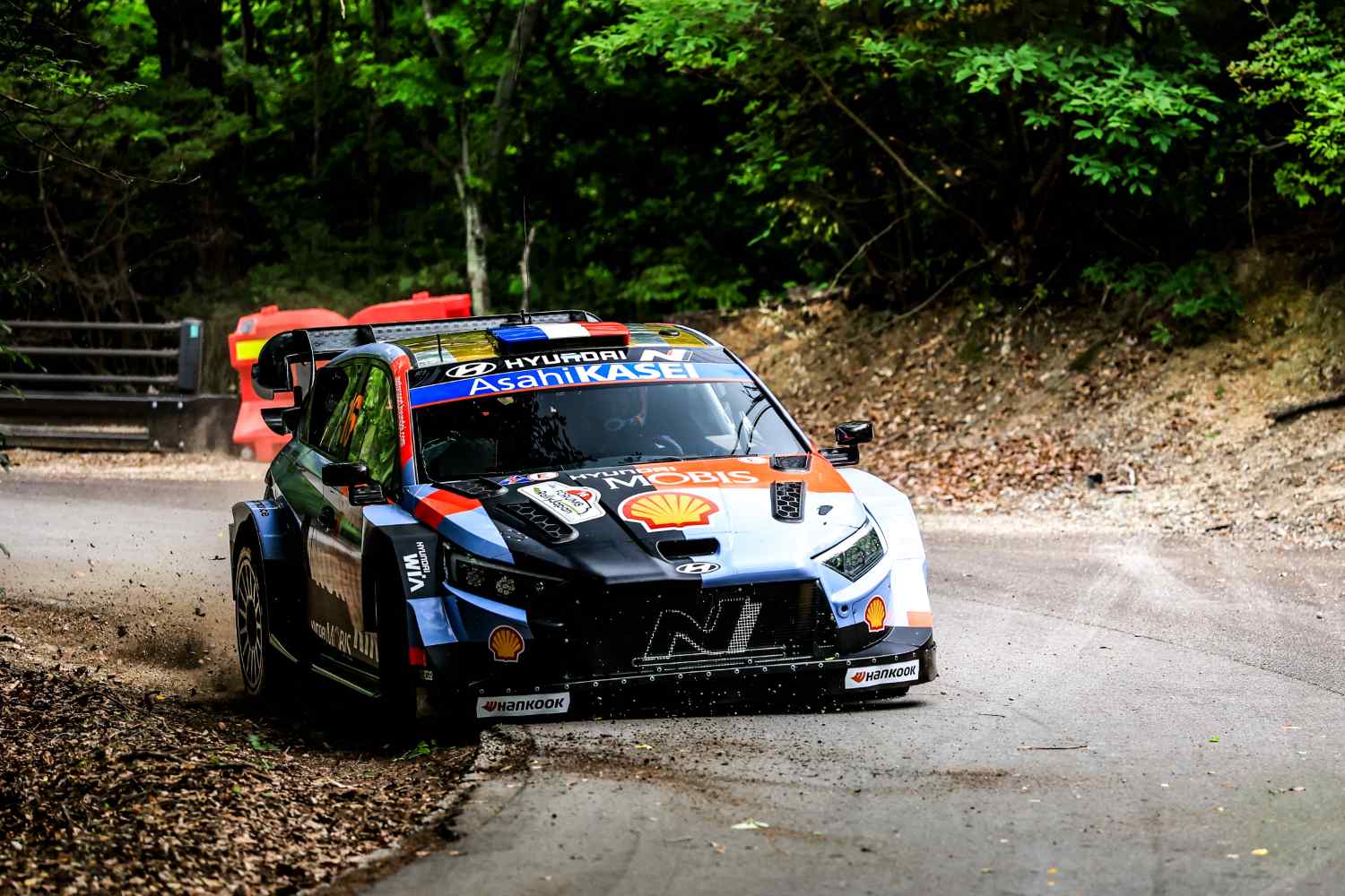 WRC: Pilotos Hyundai frustrados no asfalto seco… mas vêm aí os pisos de terra