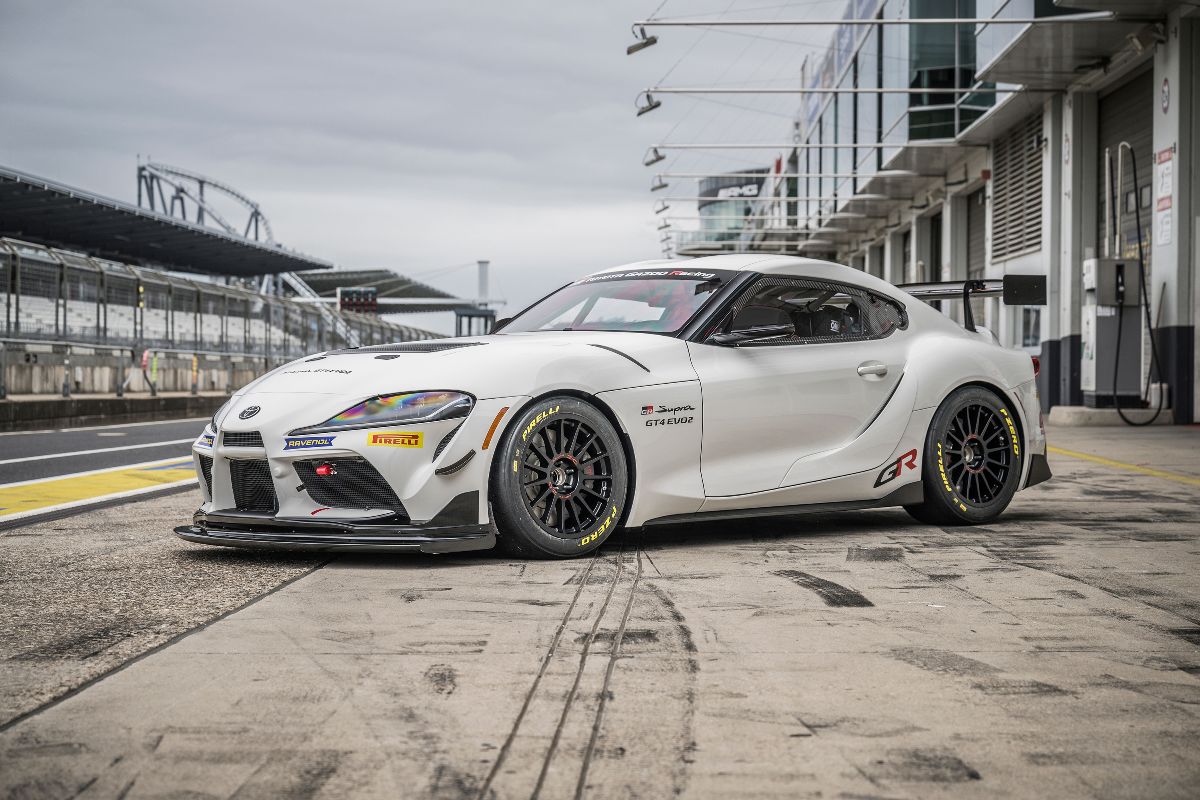 Supercars España: Joel Bergström e Roberto Faria com novo carro
