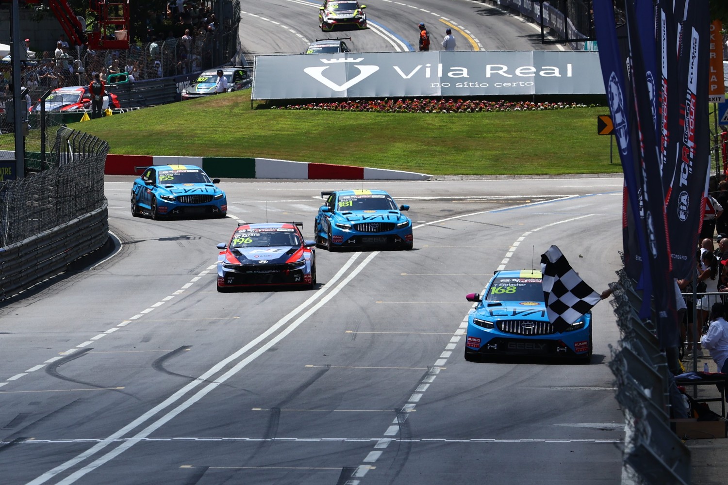 TCR World Tour, Vila Real: Yann Ehrlacher vence corrida 1