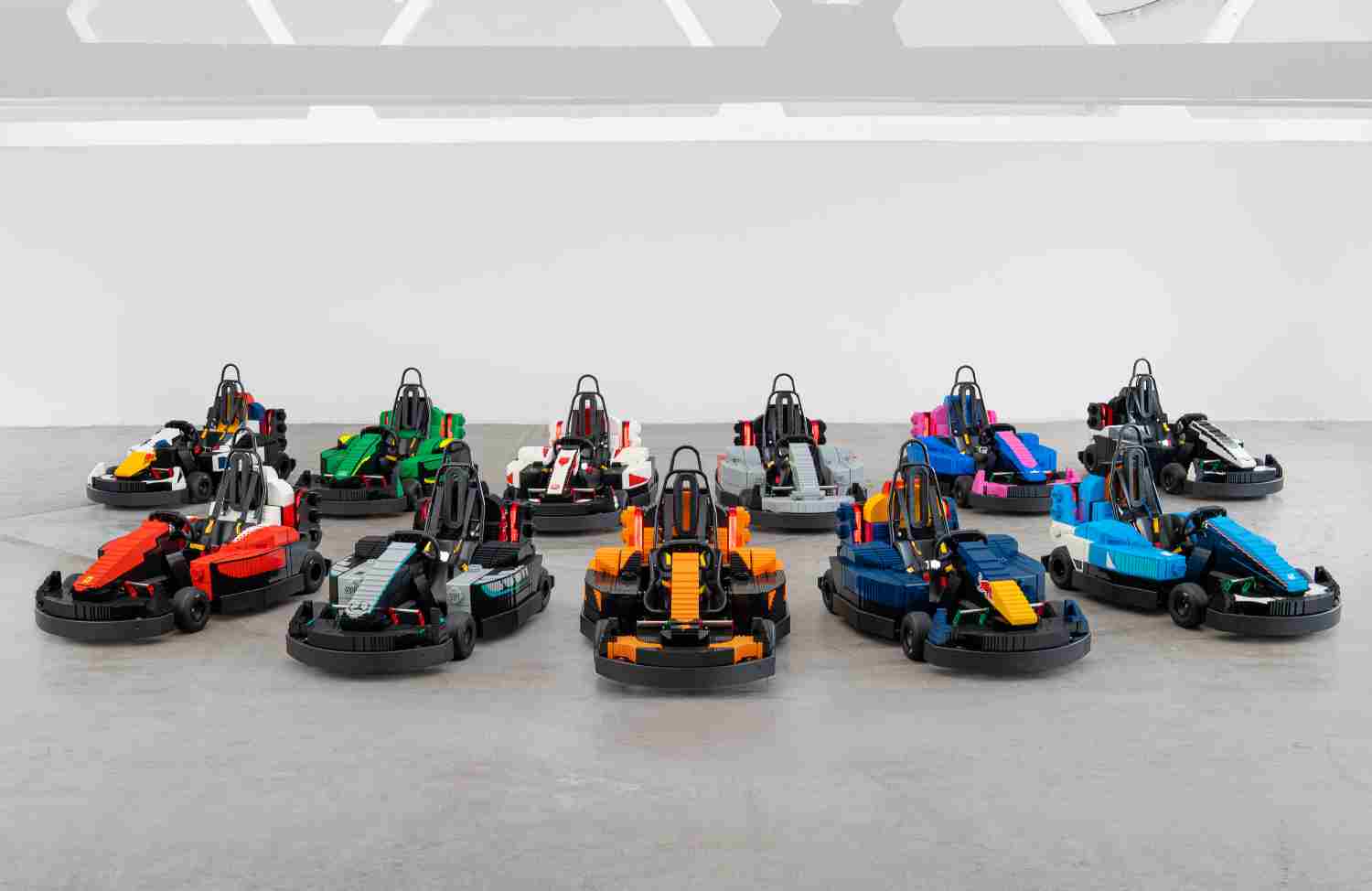 LEGO Minicars levam espetáculo inédito ao Drivers’ Parade do GP da Grã‑Bretanha de F1