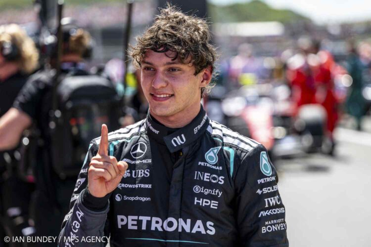 F1: Kimi Antonelli assegura pole em Silverstone: “estava stressado mas correu tudo bem”