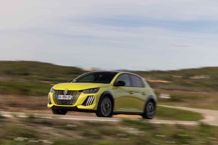 Carros novos: mais 10,4% de janeiro a junho