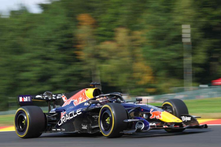 GP Bélgica F1: Max Verstappen garante 1ª fila em Spa e destaca ajuda de Isack Hadjar
