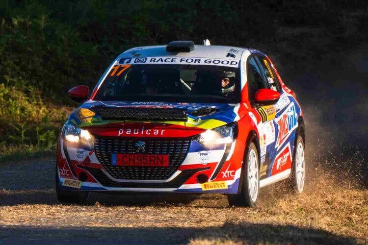 Peugeot Rally Cup Ibérica/Rallye Rías Baixas: Pablo Fernández domina 1º dia, Pedro Câmara 3º