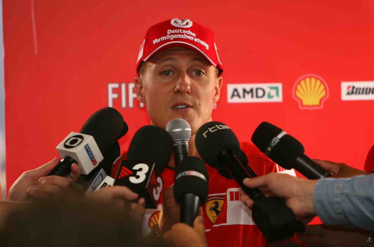 MEMÓRIA: Imola, o sábado em que Schumacher tirou à memória o último grande recorde de Senna