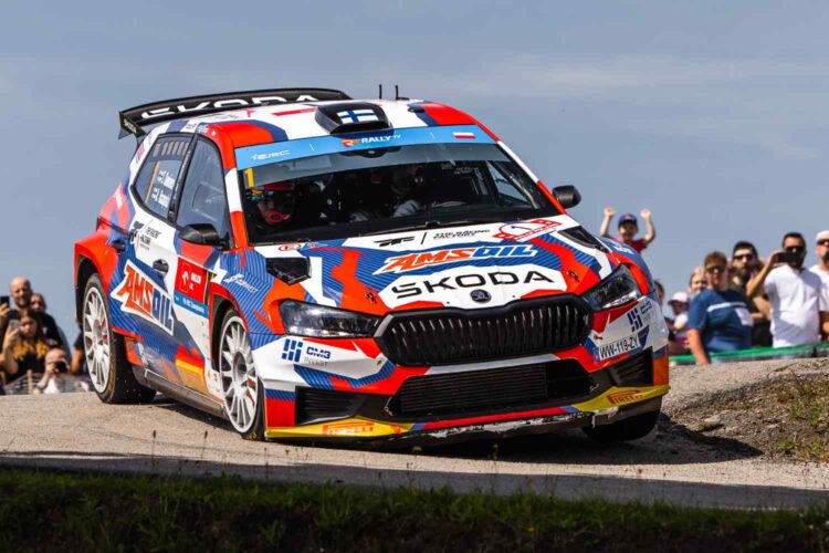 ERC, Rally da Polónia: Teemu Suninen lidera luta ao segundo a quatro troços do fim