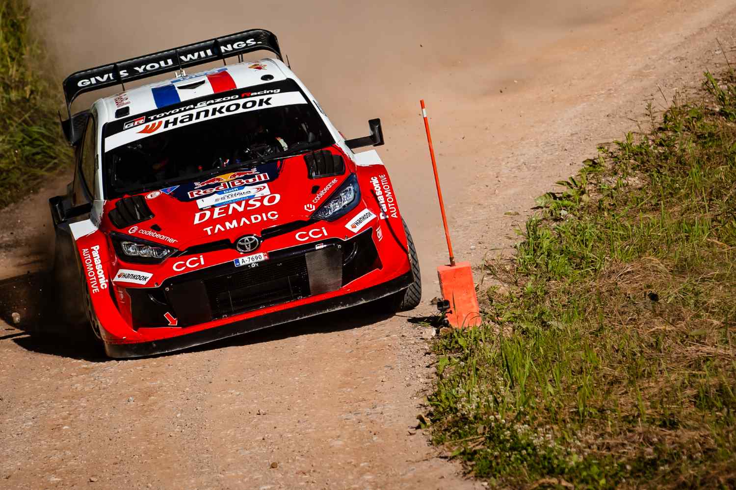 WRC, Rali da Estónia/PEC6: Pajari brilhante, Ogier muito apagado