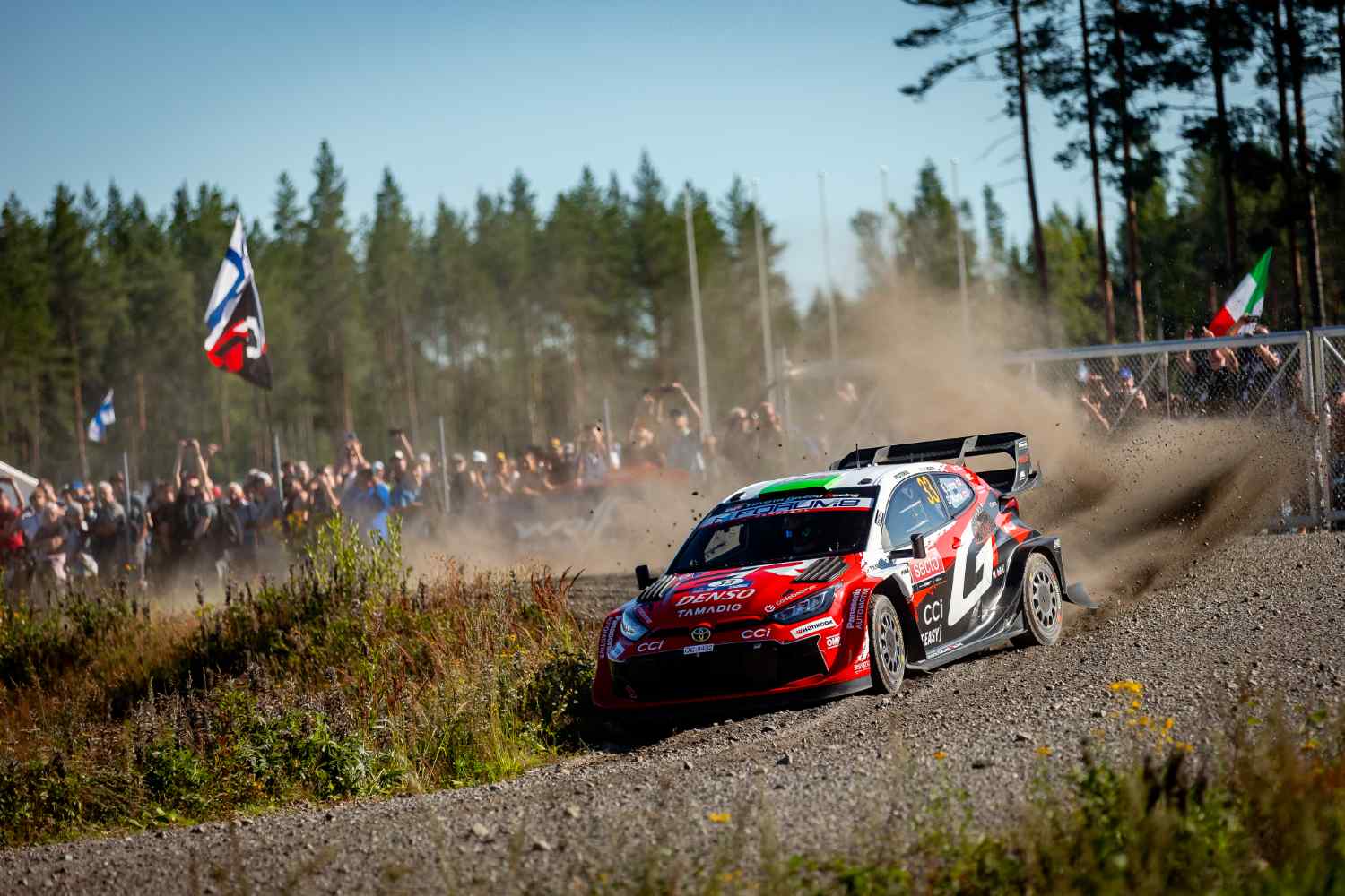WRC, Rali da Finlândia/PEC7: Chuva baralha classificação
