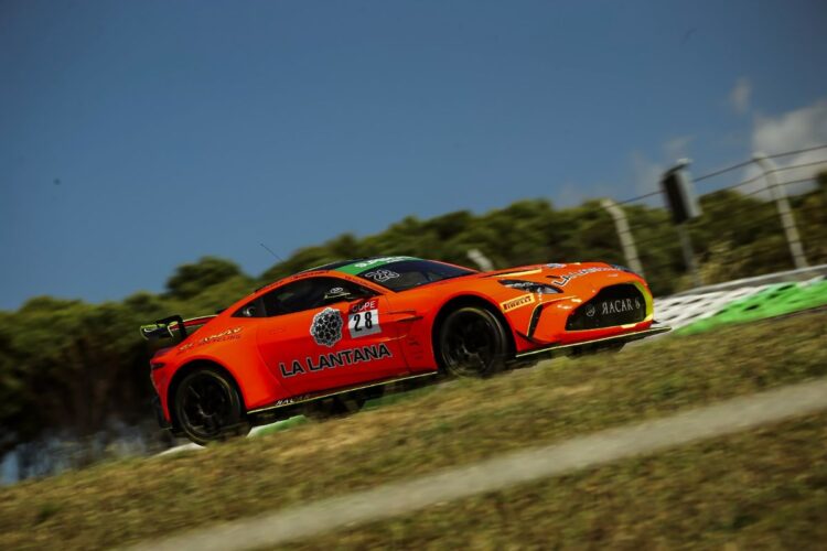 RACAR em Vila Real para lutar pela GT4 Bronze