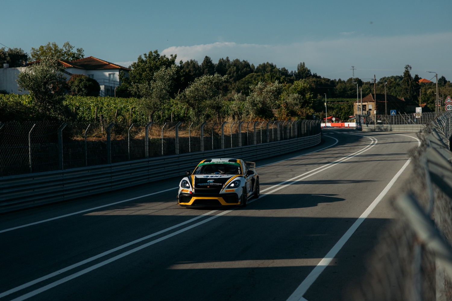 Vila Real, CPV: Estreia positiva de Ricardo Costa no Porsche da Speedy Motorsport