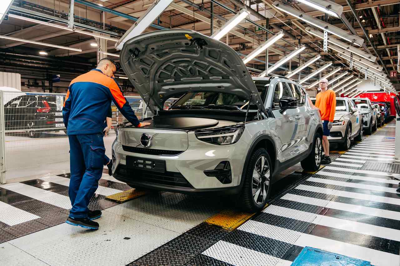 Geely em fábricas da Volvo na Europa