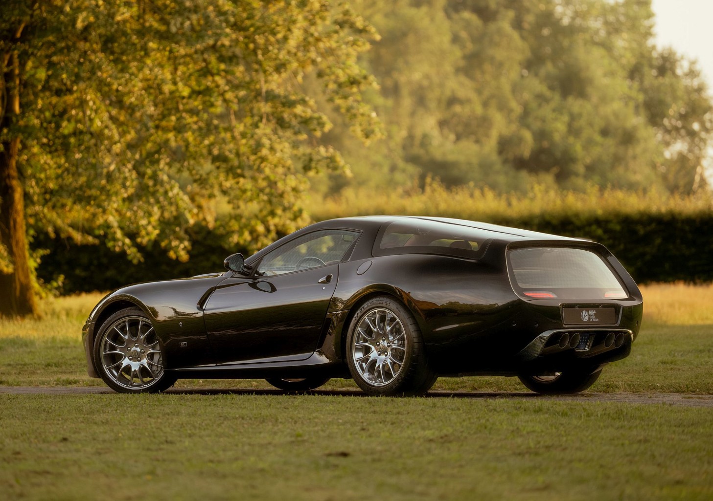 Ferrari Shooting Brake único vai a leilão