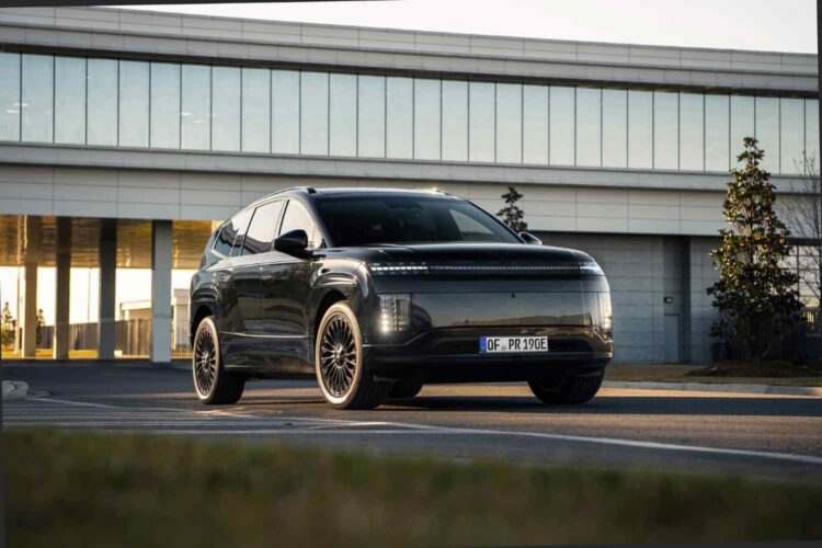 Hyundai IONIQ 9 Calligraphy Black Ink