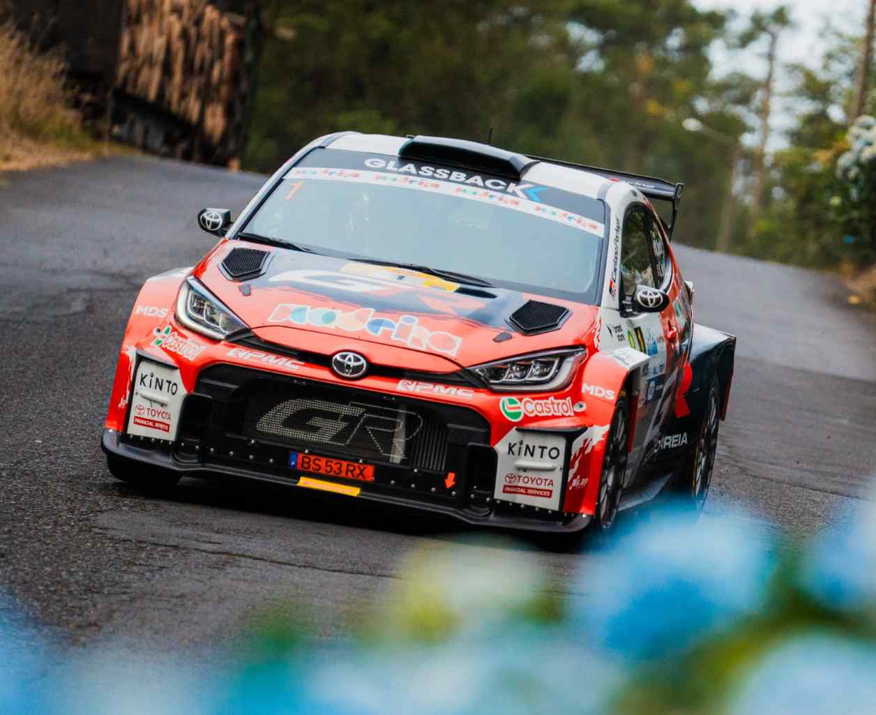 Rali da Madeira/PEC14: Miguel Nunes perto da vitória, Meeke vence mais um troço