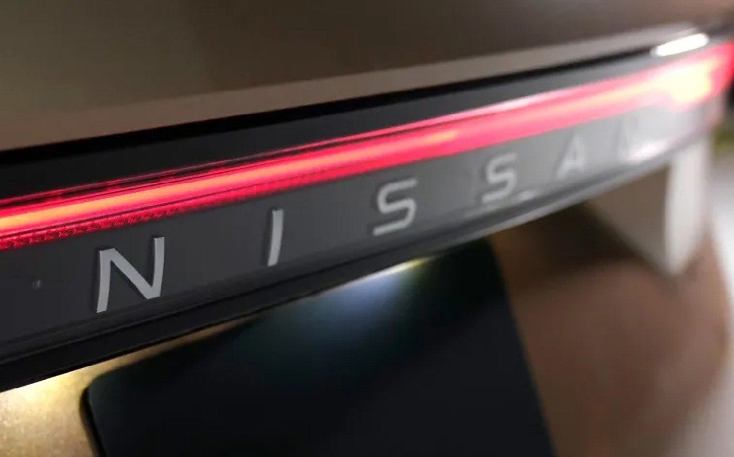 Nissan muda liderança do Design: Weaver em vez de Albaisa
